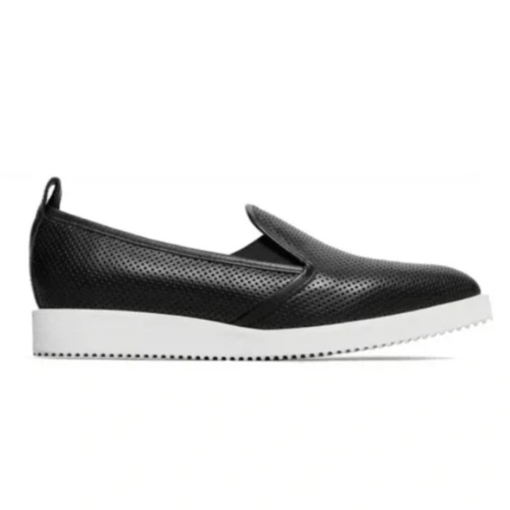 Everlane Black Perforated Street Shoe Loafer  size 9